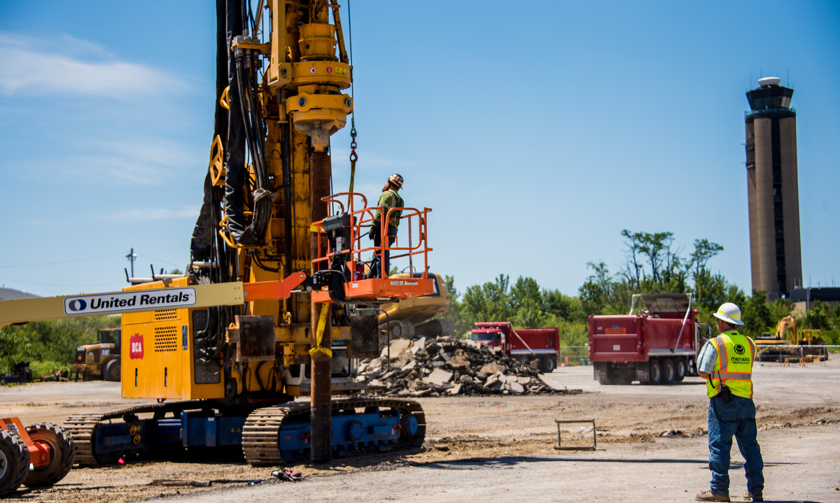 At Reagan National, renovations will be terminals first, roadways next, Transportation