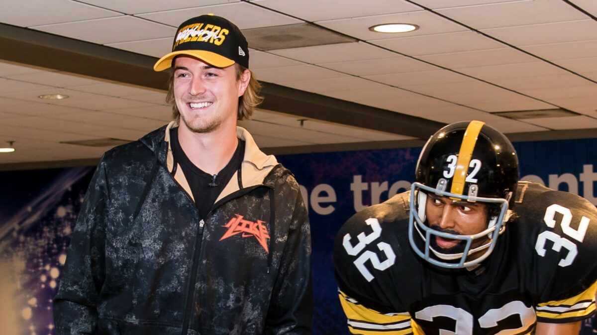 VIDEO: Steelers’ First-Round Pick Arrives at PIT