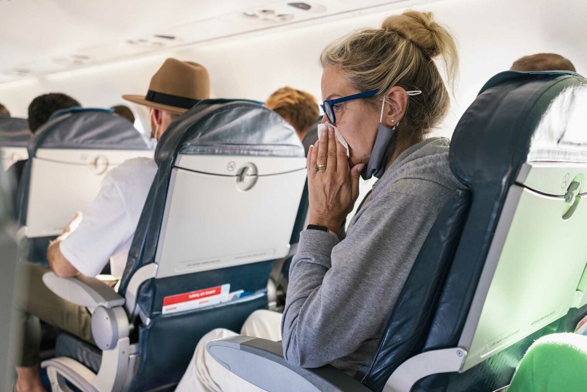 10 Tips for Staying Healthy While Flying