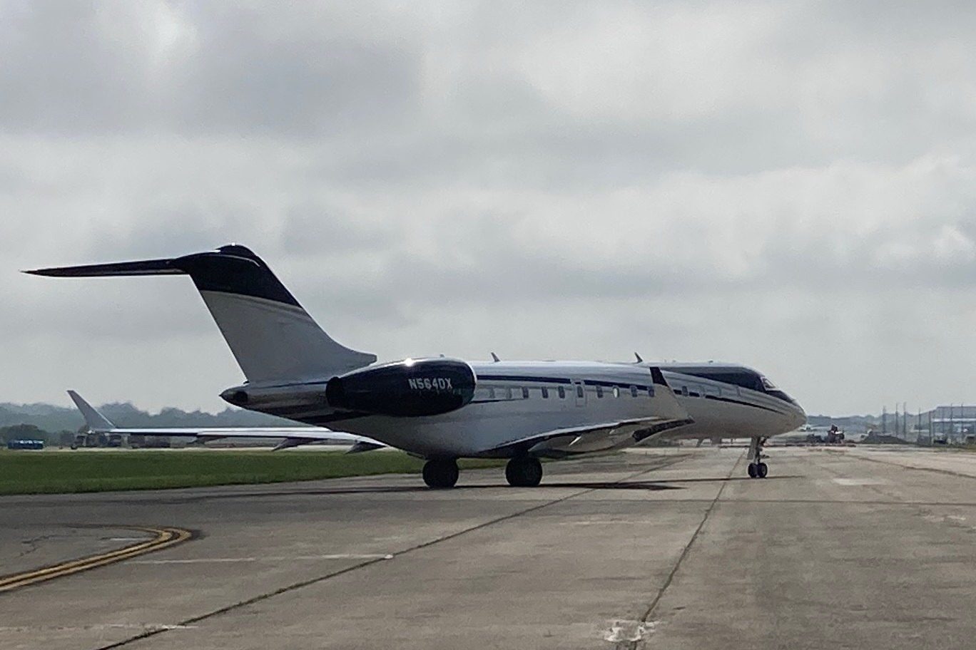 A plane uses Taxiway Bravo